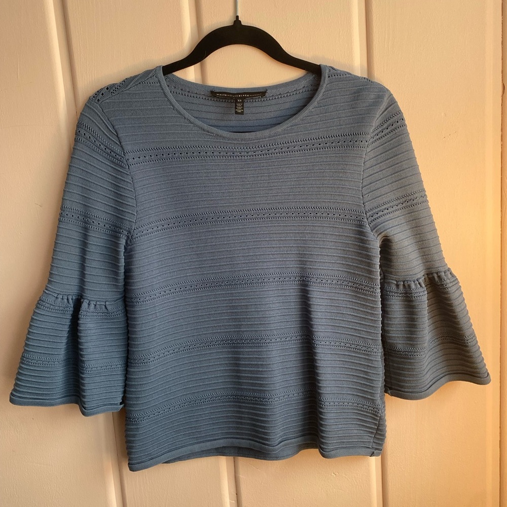 White House Black Market Textured Blue Bell Sleeve Blouse szXS